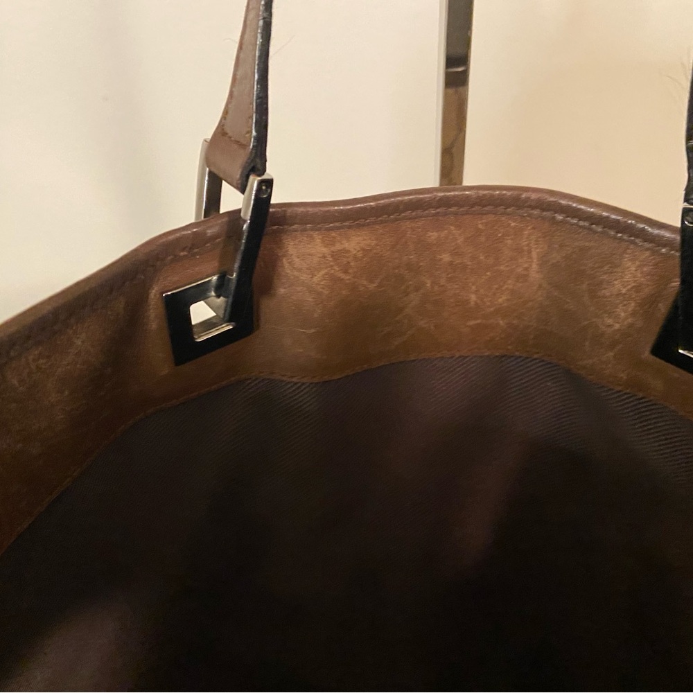 Gucci Brown Monogram Tote Bag - Picture 11 of 12